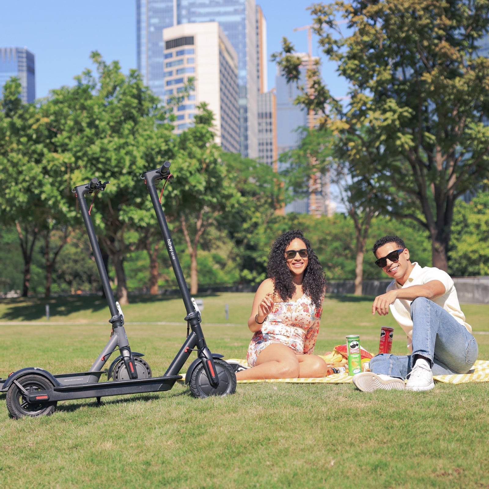 Hiboy Electric Scooter, 10" Tires,17 Miles Range, 430W Peak Motor, 19MPH Speed, Dual Brake System, Electric Scooter for Adults Commuting & Urban Travel